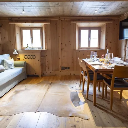 Casa de Férias Chasa San Geer Sains