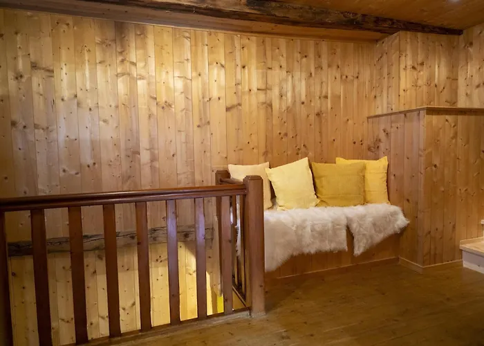 Chasa San Geer Sains *