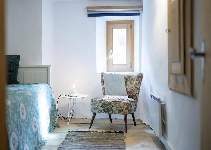 Chasa San Geer Sains *