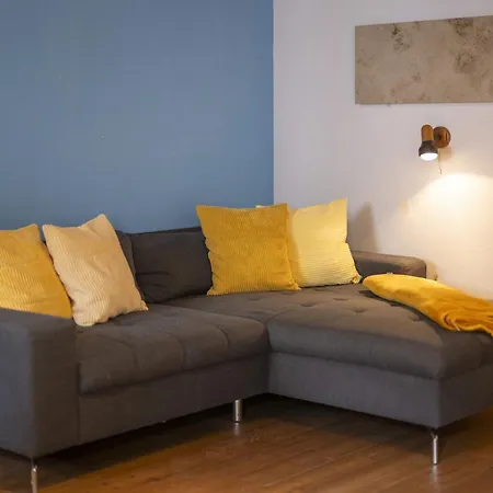 Chasa San Geer Sains بيت للعطل سكول