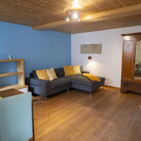 Chasa San Geer Sains * سكول