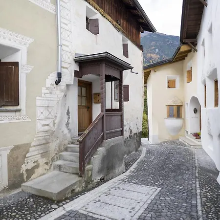 بيت للعطل Chasa San Geer Sains *