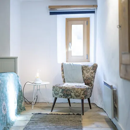 Chasa San Geer Sains *