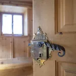 Chasa San Geer Sains Ferienhaus