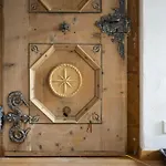 Chasa San Geer Sains Ferienhaus